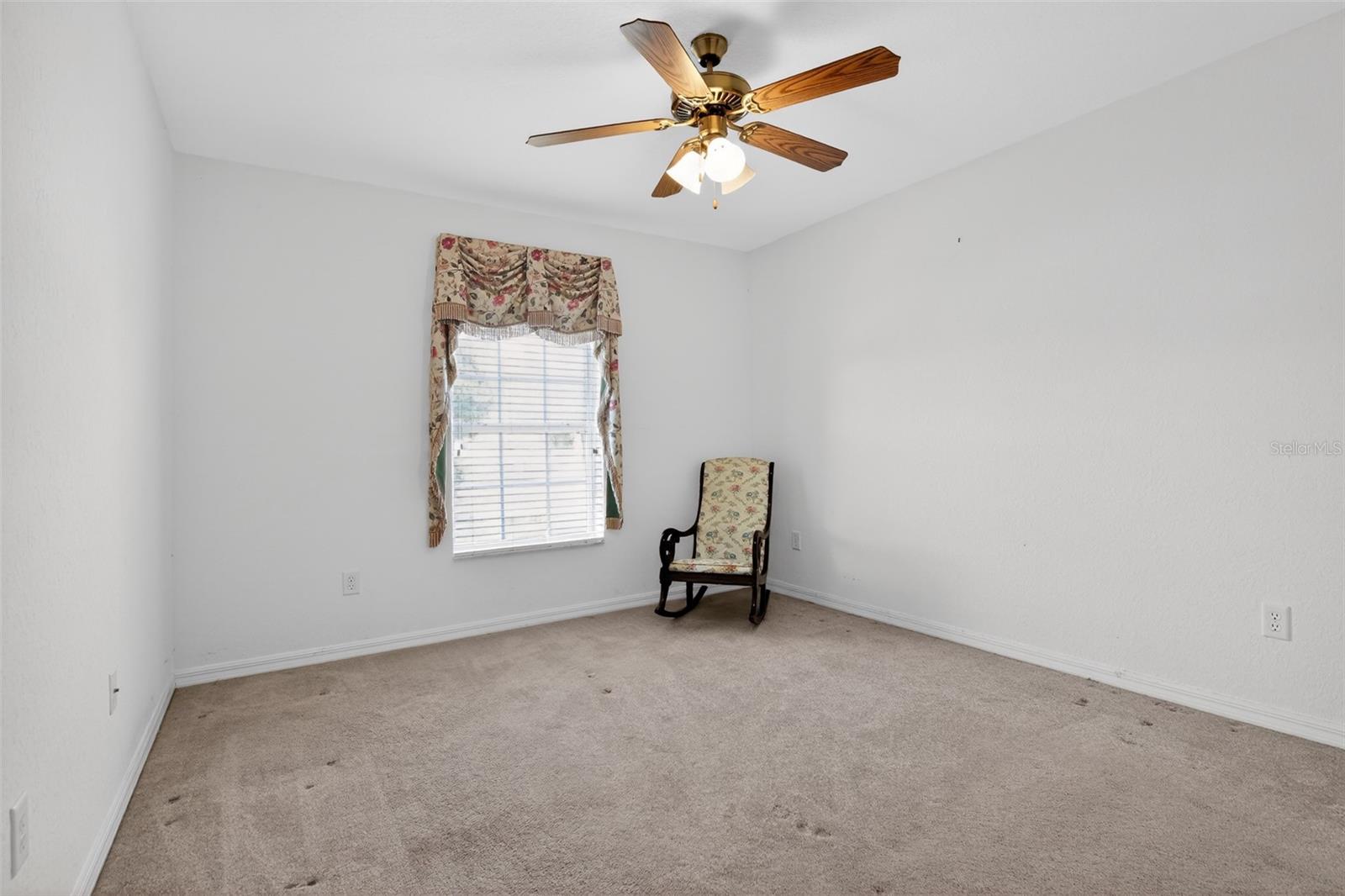 208 Marion Oaks Trl Property Photo 11