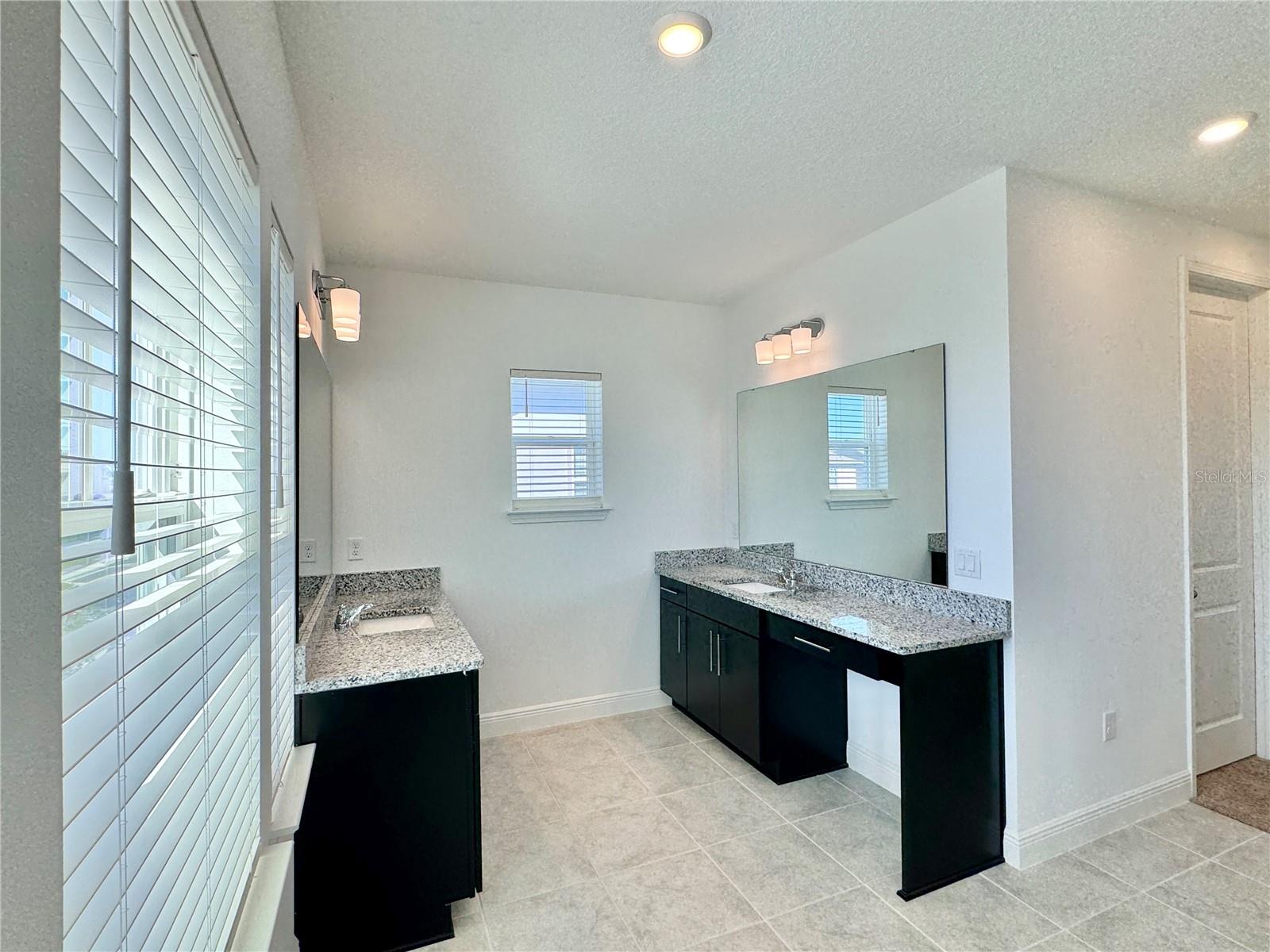 9725 Neruda St Property Photo 24