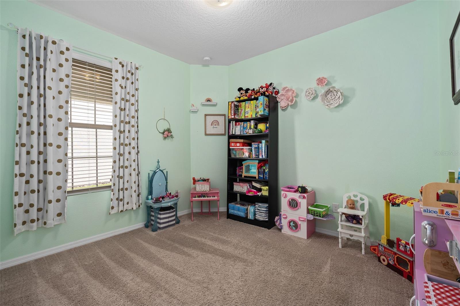 593 Kistler Cir Property Photo 28