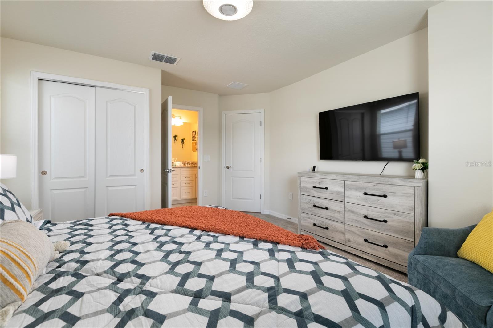 7227 Oakmoss Loop Property Photo 19