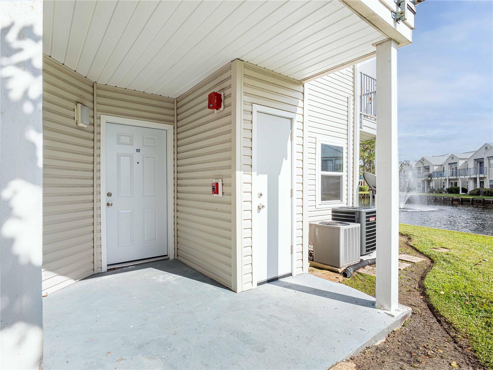 2512 Woodgate Blvd #107 Property Photo 4