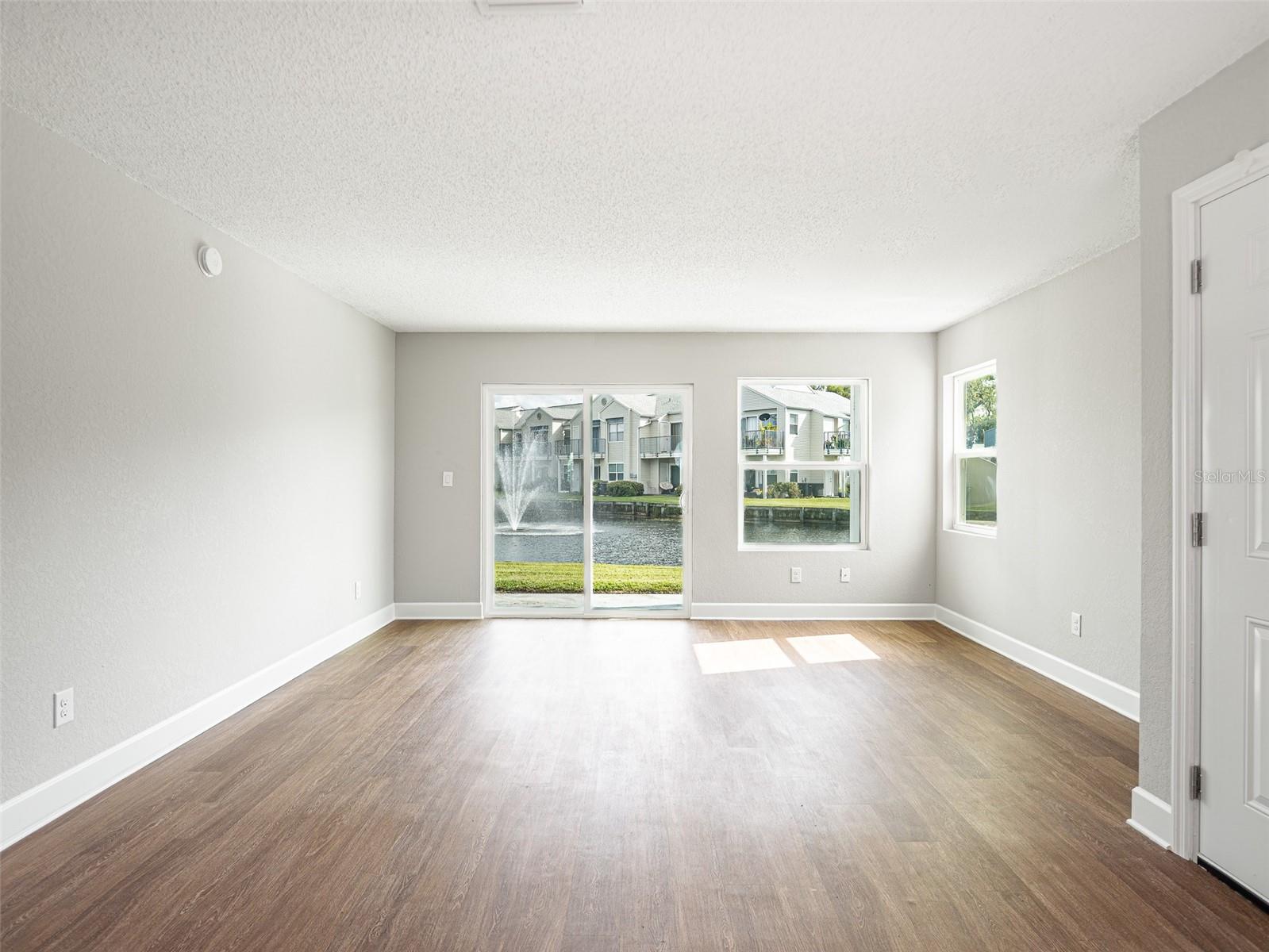 2512 Woodgate Blvd #107 Property Photo 7