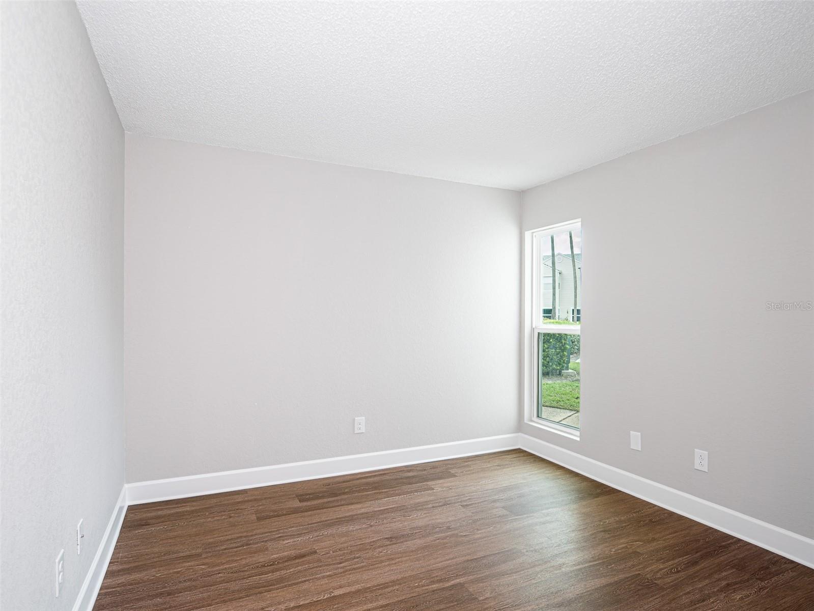 2512 Woodgate Blvd #107 Property Photo 25