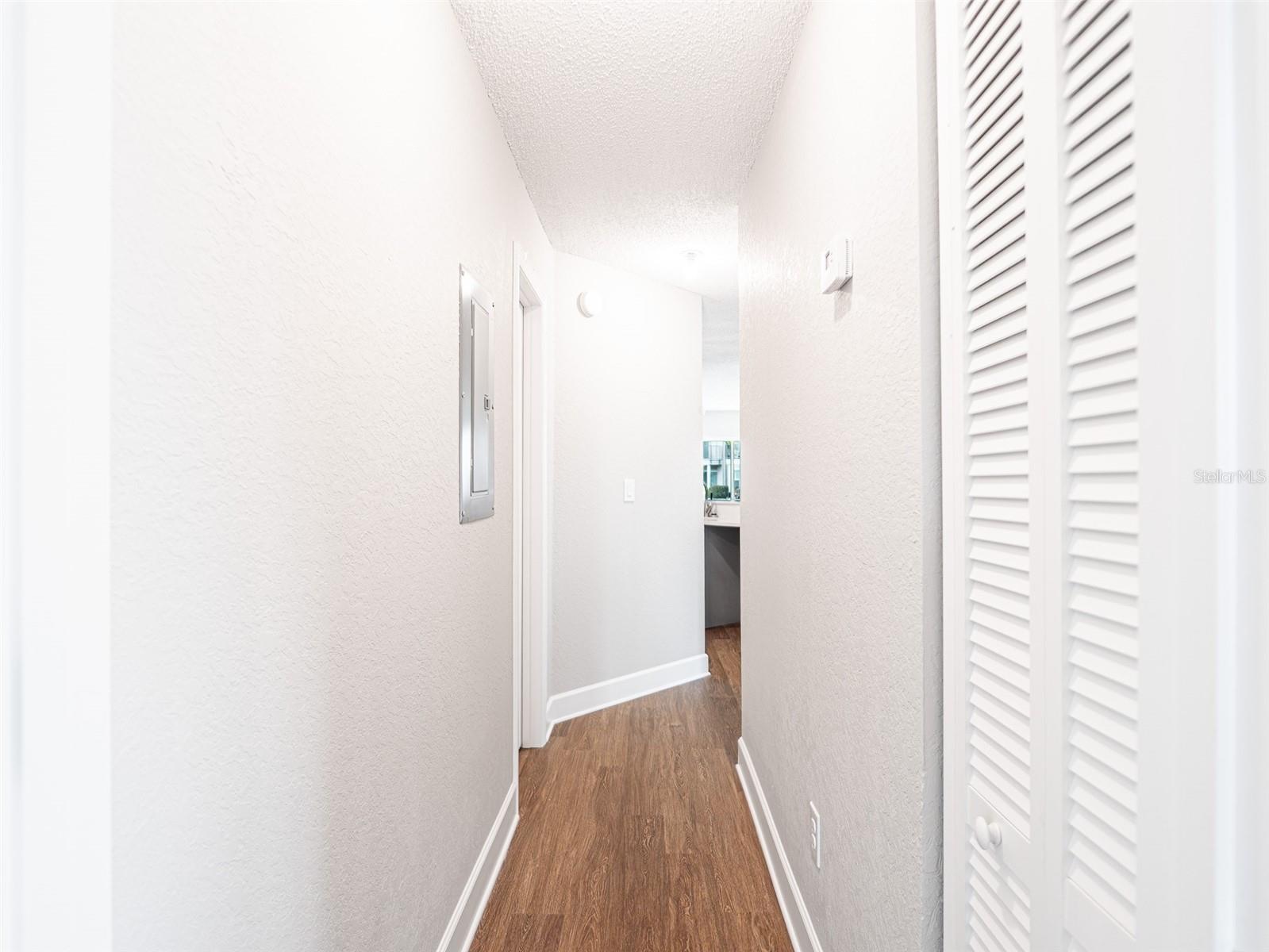 2512 Woodgate Blvd #107 Property Photo 29