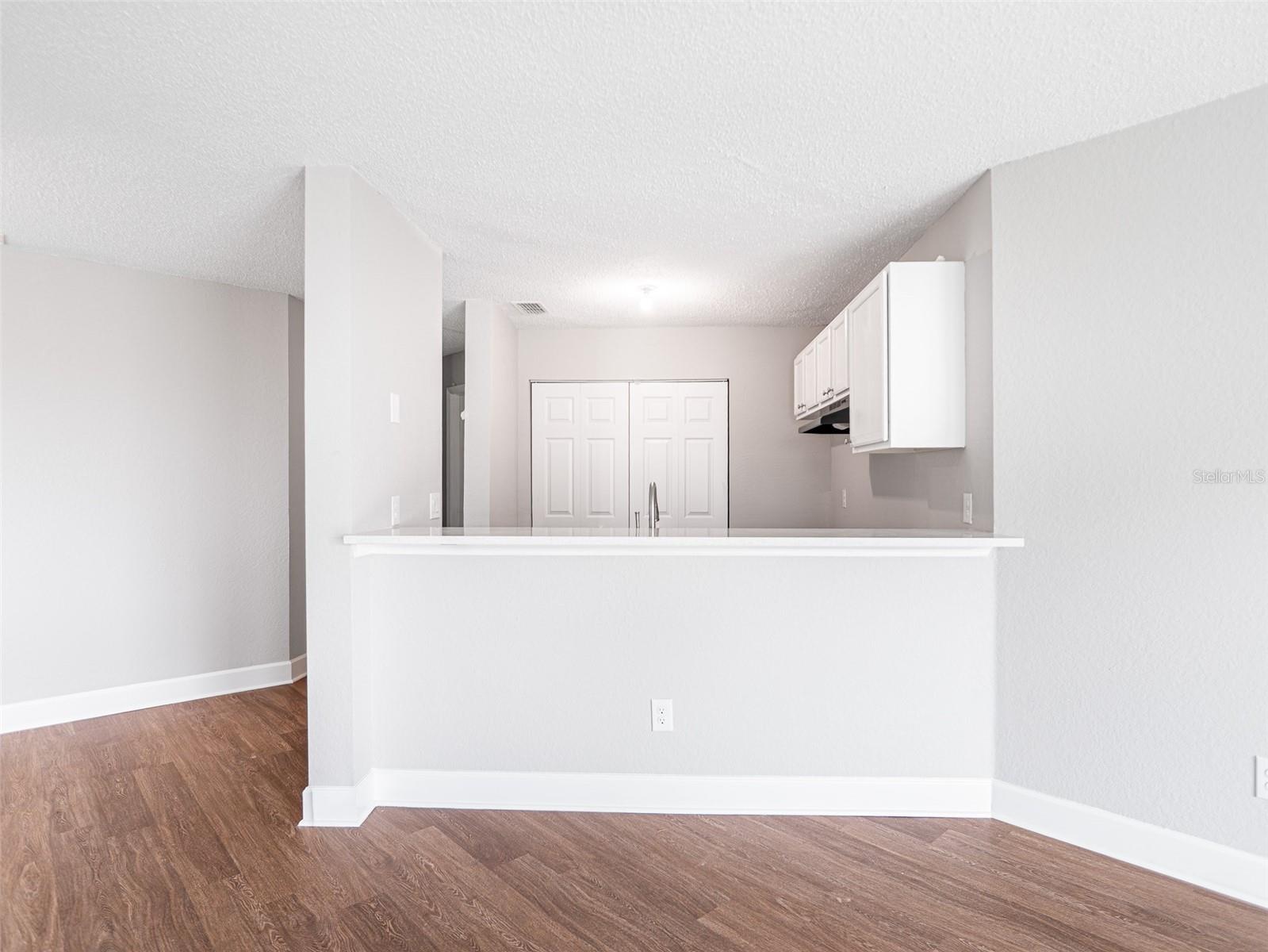 2512 Woodgate Blvd #107 Property Photo 30
