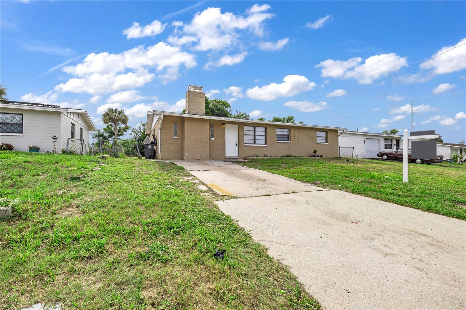 1031 Cadillac Dr Property Photo 3