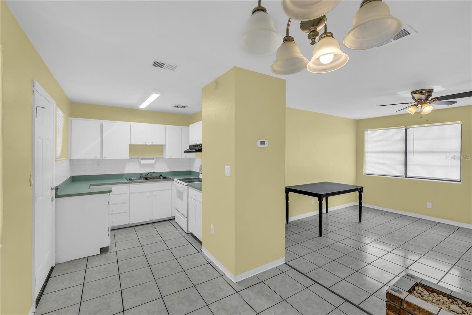 1031 Cadillac Dr Property Photo 9