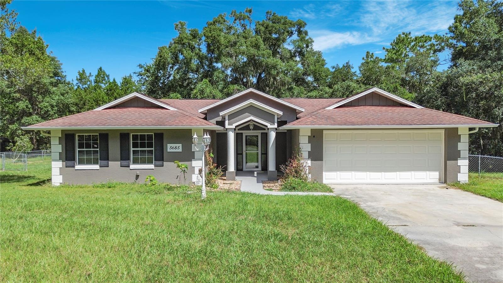 5685 E SHADY ACRES DR Property Photo 1