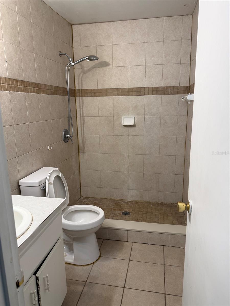 601 Clayton Cir Property Photo 9