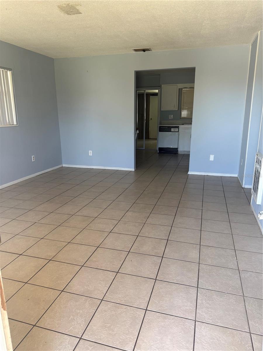 601 Clayton Cir Property Photo 13