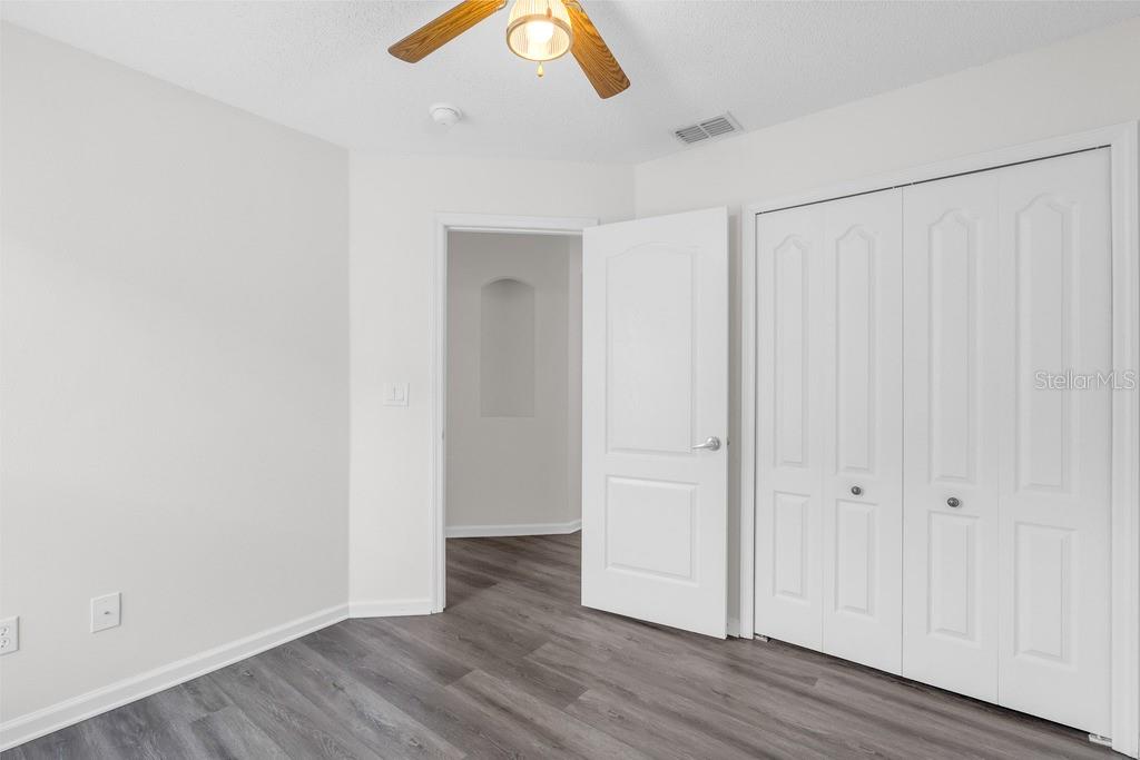 15746 Autumn Glen Ave Property Photo 12