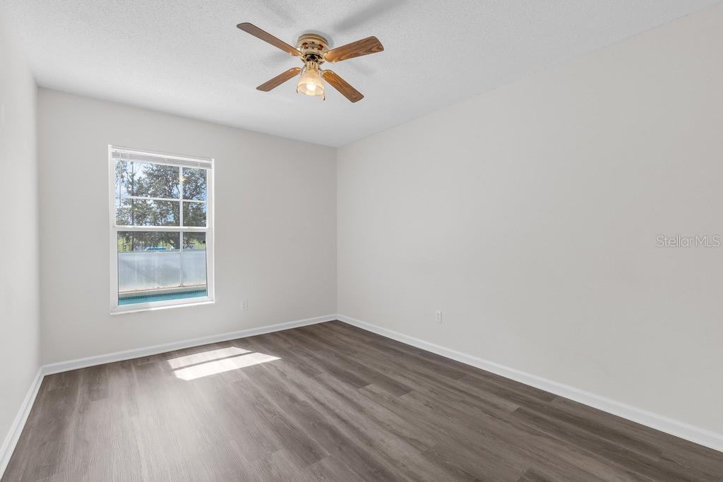 15746 Autumn Glen Ave Property Photo 13