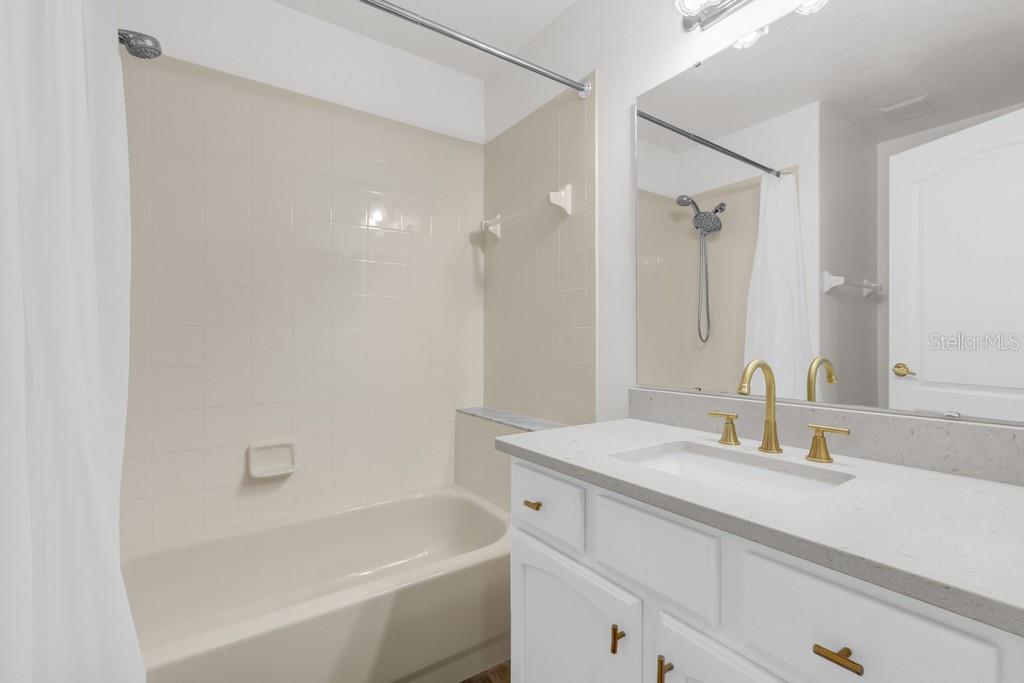 15746 Autumn Glen Ave Property Photo 15