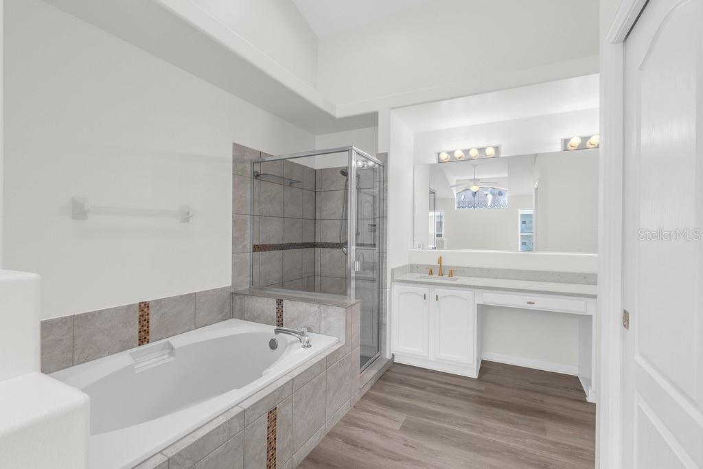 15746 Autumn Glen Ave Property Photo 19