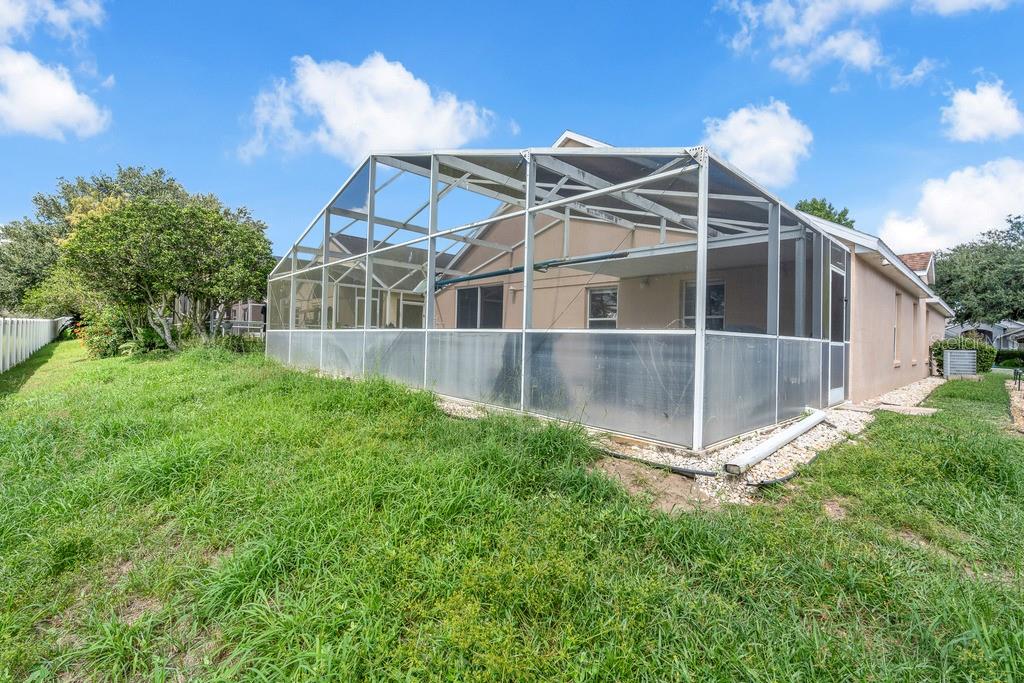 15746 Autumn Glen Ave Property Photo 24