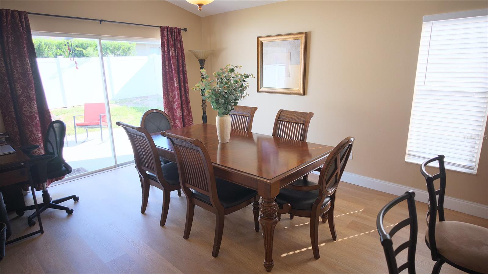2135 Cobblefield Cir Property Photo 4