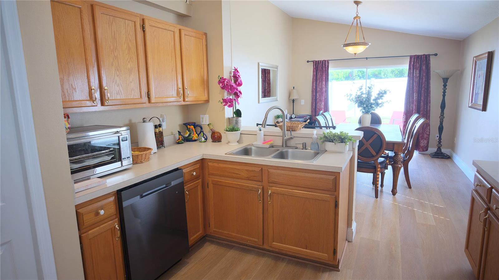 2135 Cobblefield Cir Property Photo 5