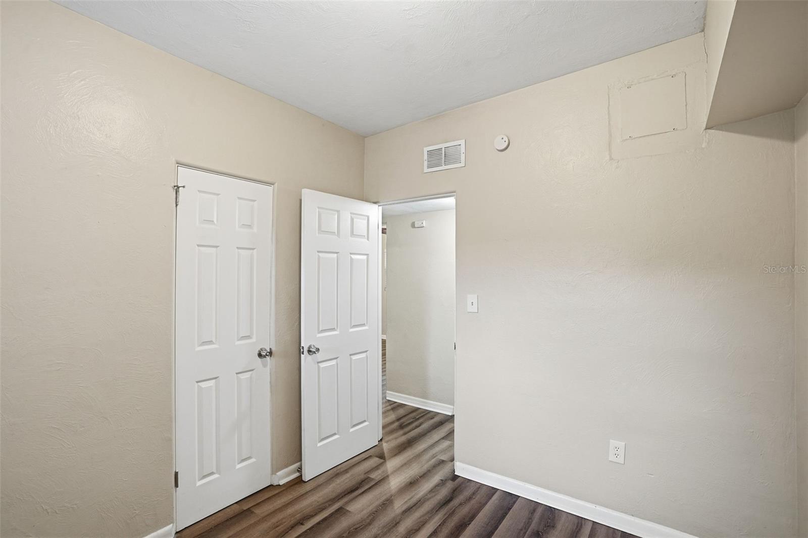 2213 N Hiawassee Rd Property Photo 18