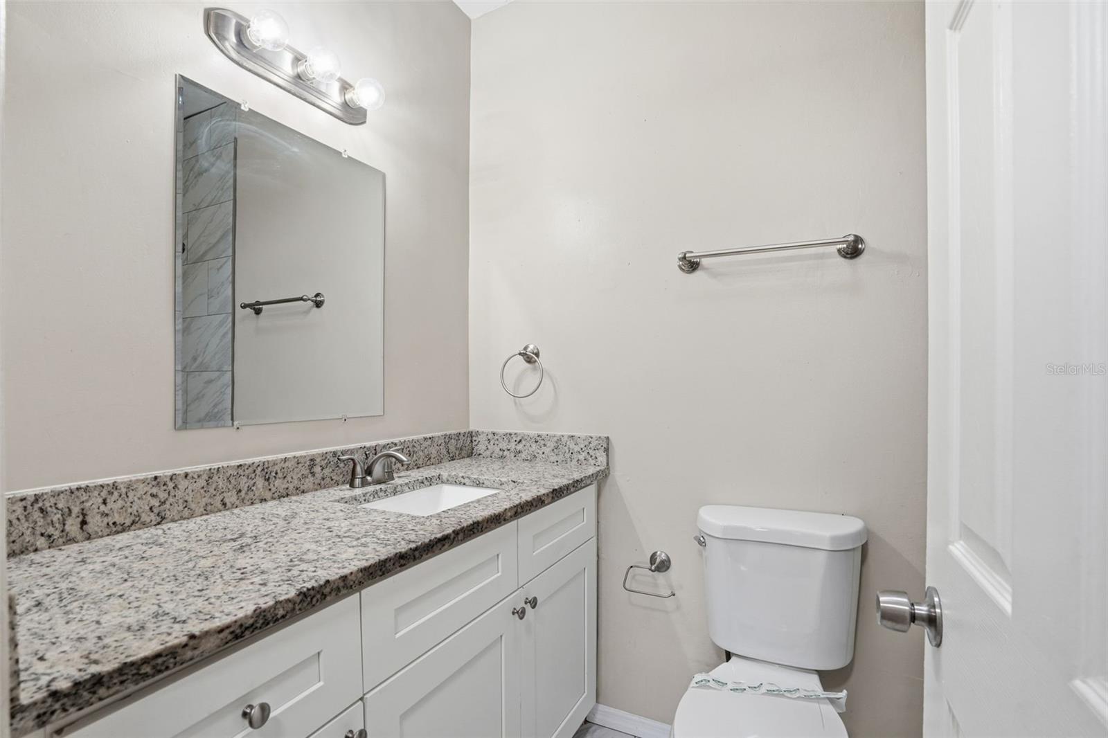 2213 N Hiawassee Rd Property Photo 23