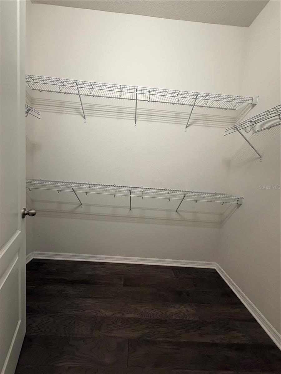 13183 Woodford St Property Photo 14
