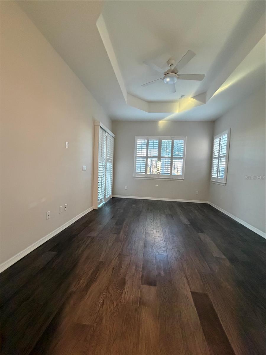 13183 Woodford St Property Photo 15