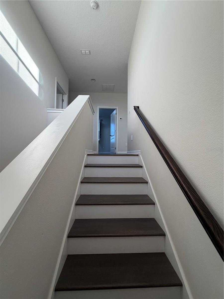 13183 Woodford St Property Photo 18