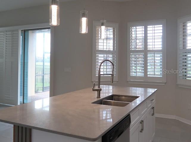 13183 Woodford St Property Photo 32