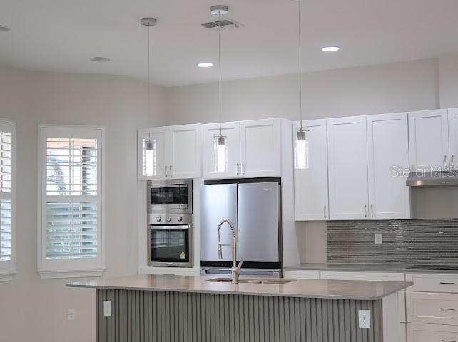 13183 Woodford St Property Photo 35