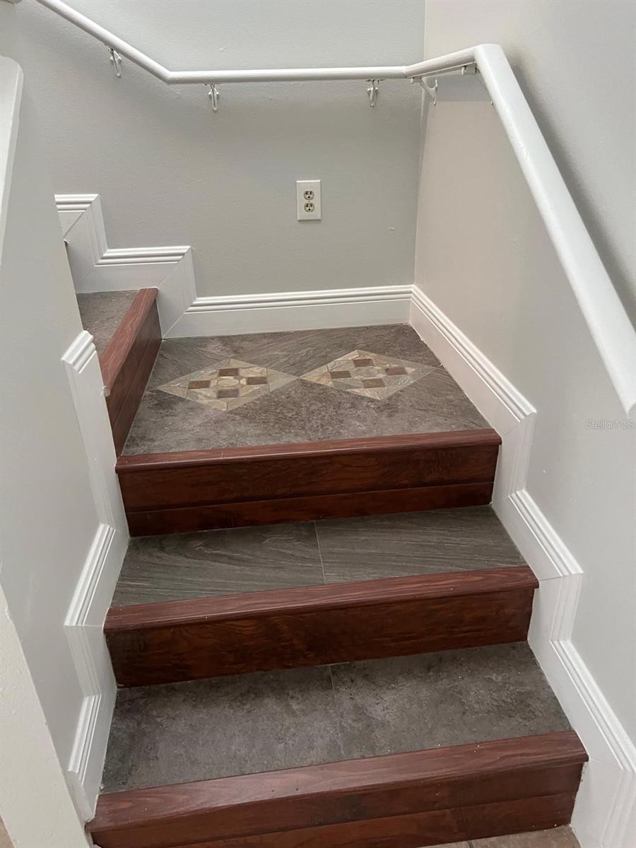 O6445201 Property Photo 16