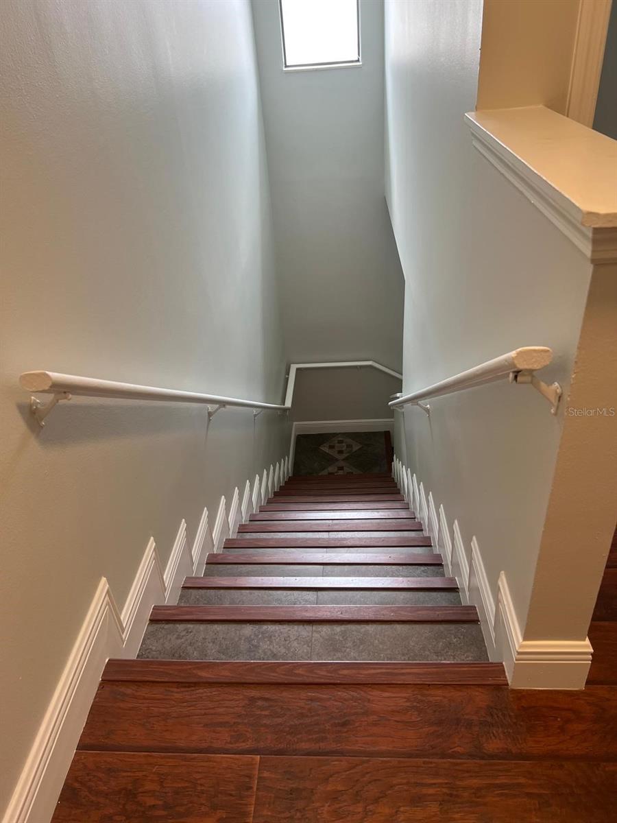 O6445201 Property Photo 22