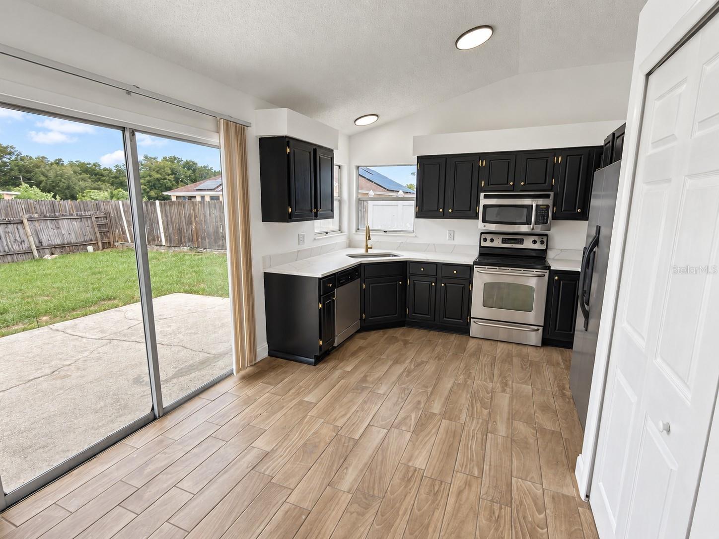 6838 Merganser Dr Property Photo 14