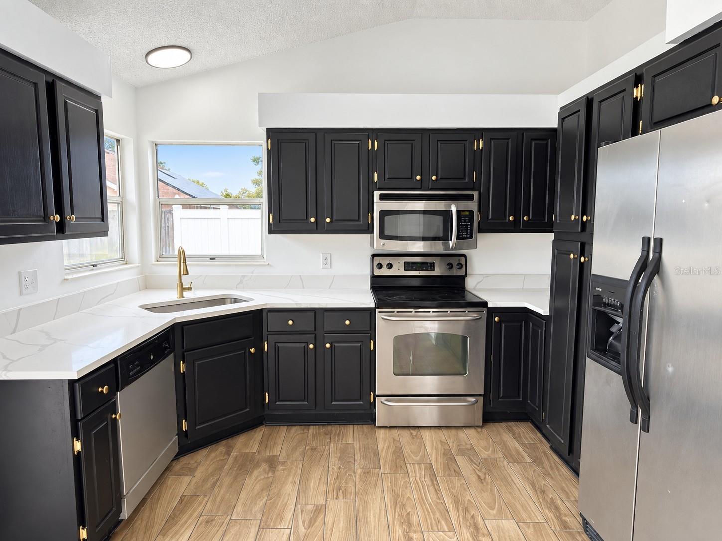 6838 Merganser Dr Property Photo 15