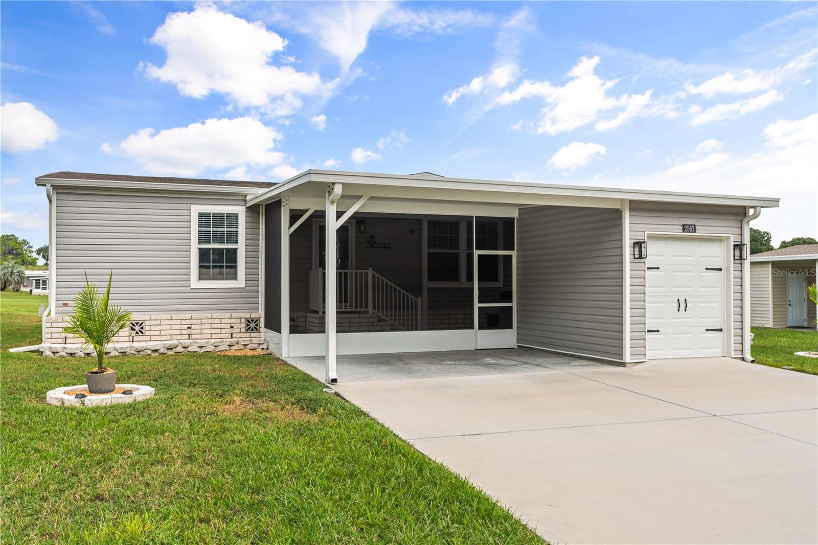 2567 CAYMAN CIR #R25 Property Photo 1