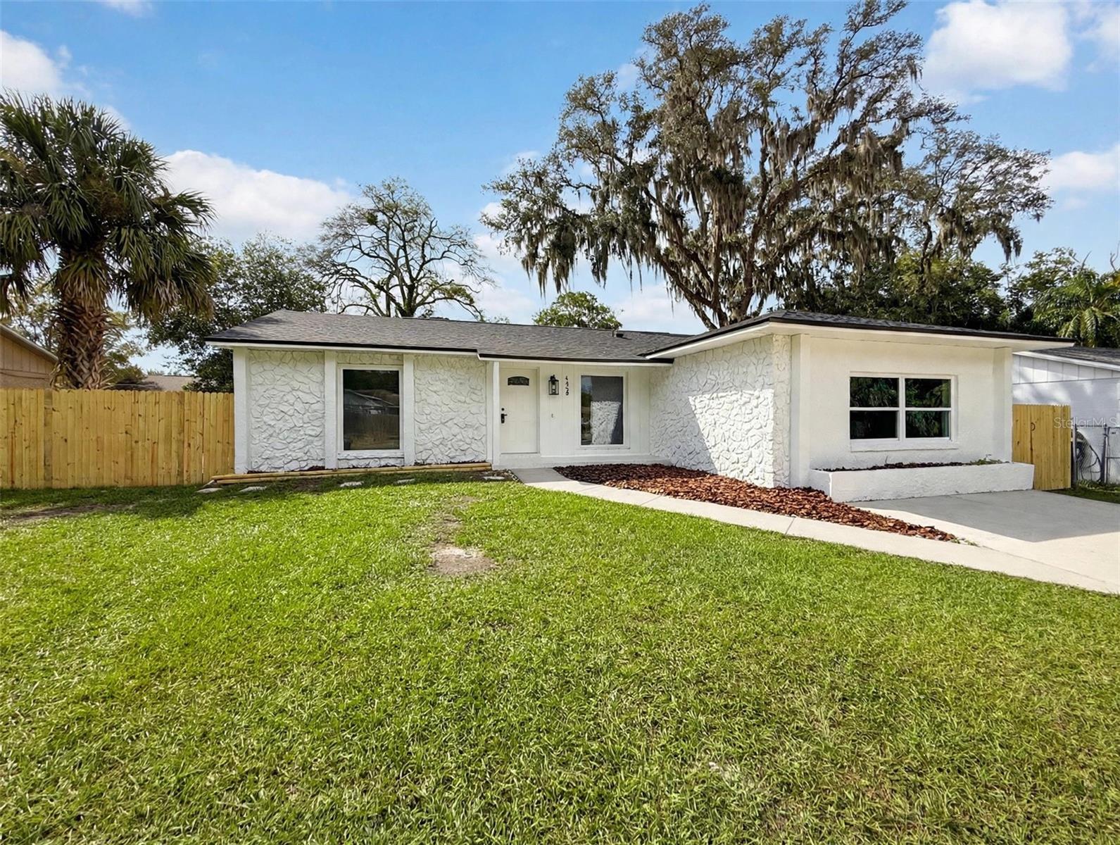 4058 Luan Dr Property Photo 2