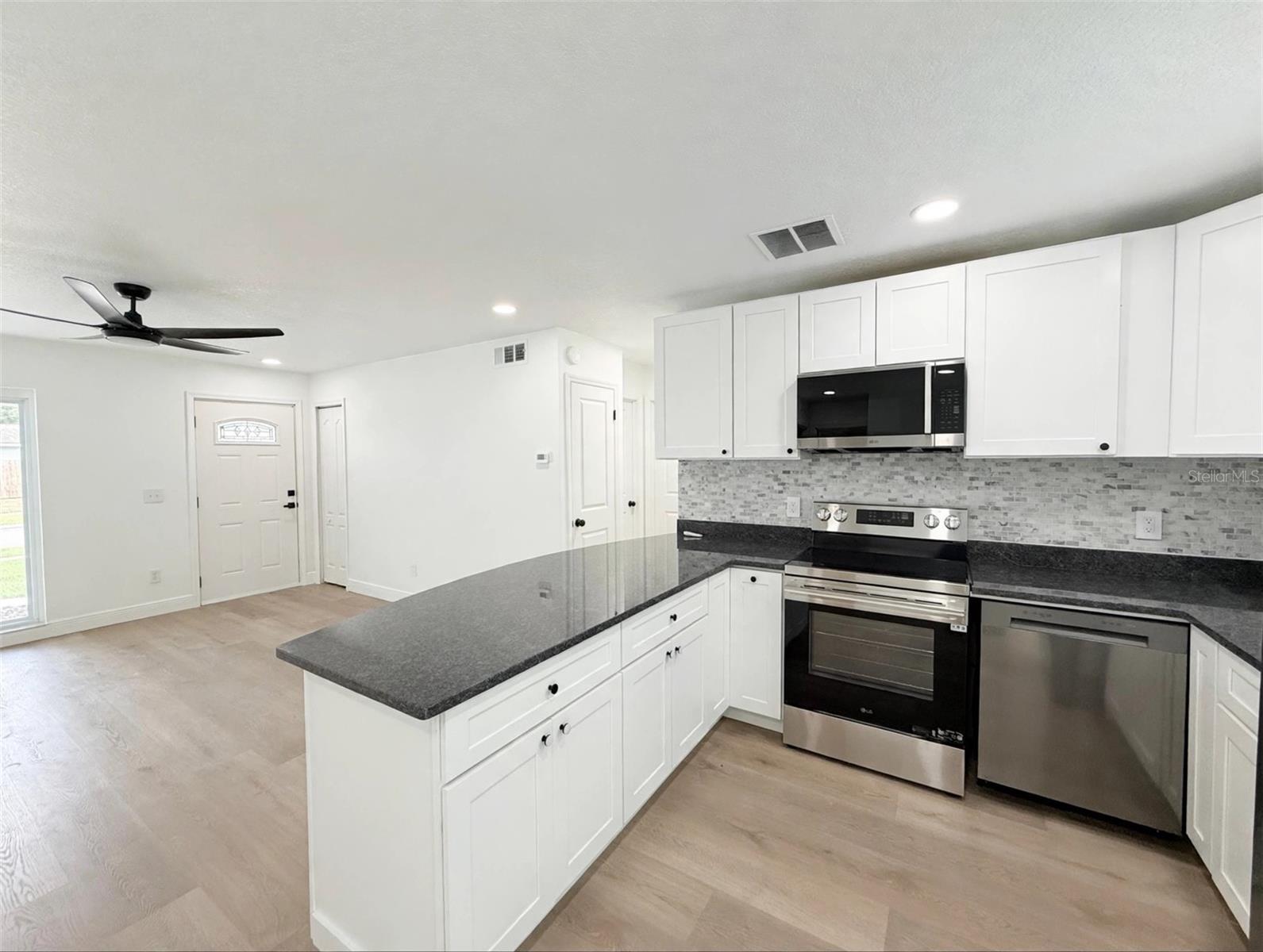 4058 Luan Dr Property Photo 13