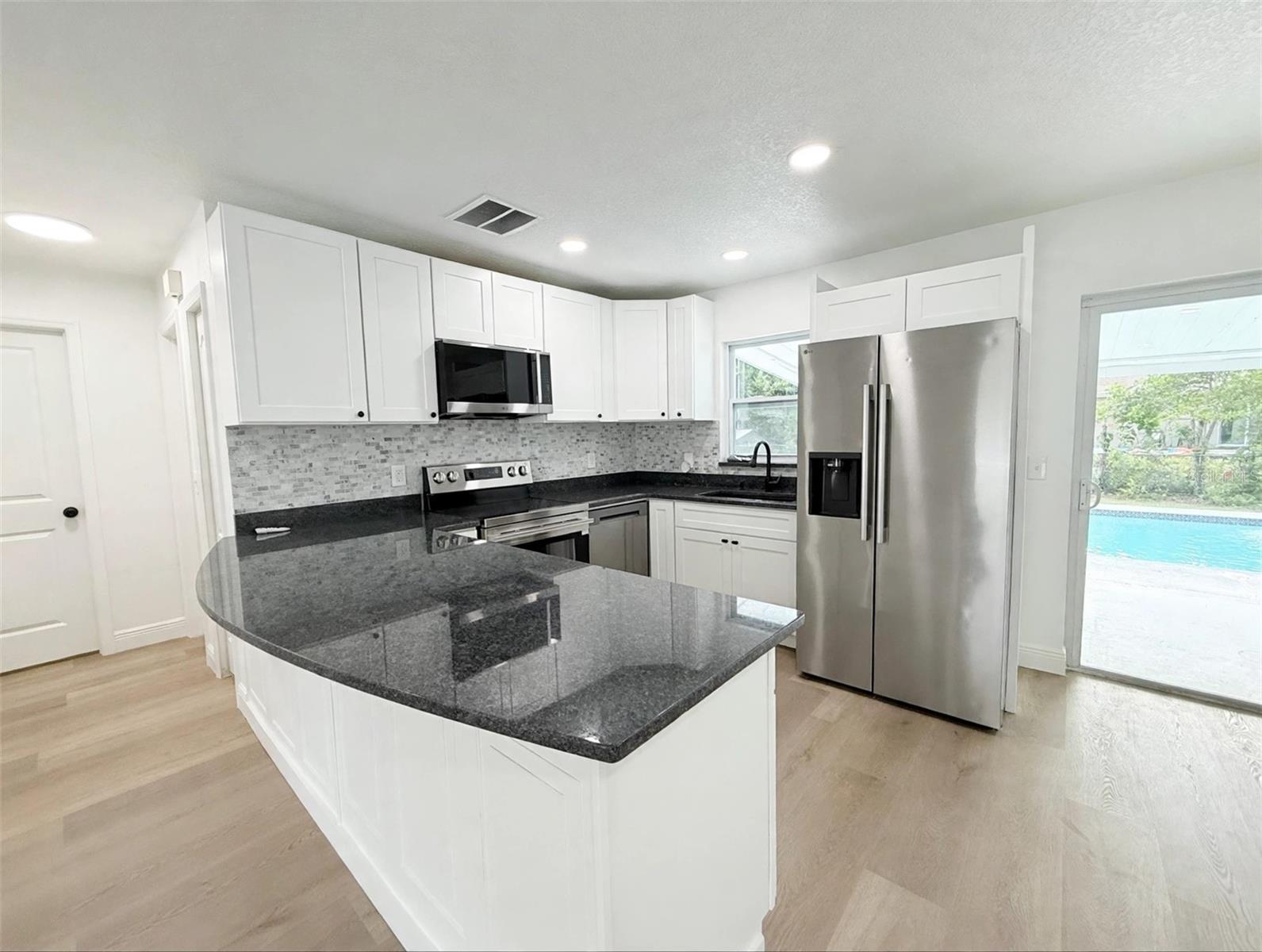 4058 Luan Dr Property Photo 19