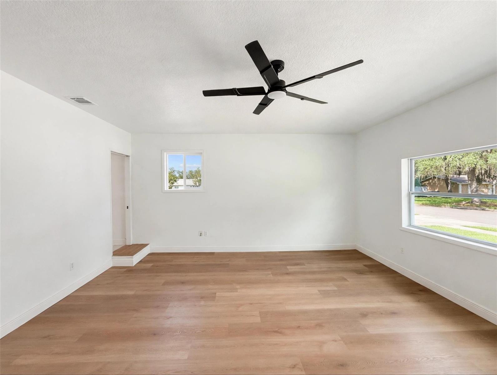 4058 Luan Dr Property Photo 24