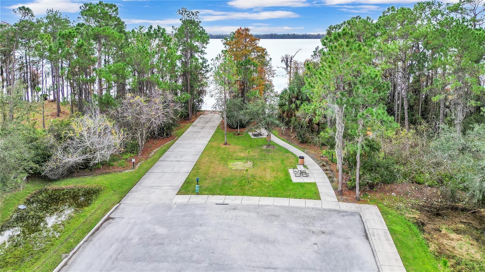 8840 Abbey Leaf Ln Property Photo 40