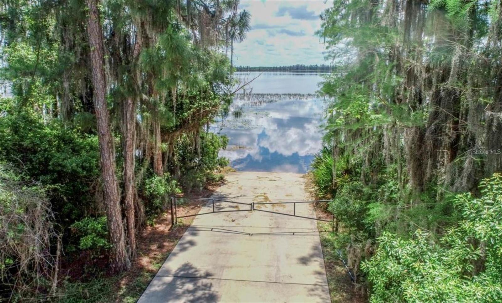 8840 Abbey Leaf Ln Property Photo 41
