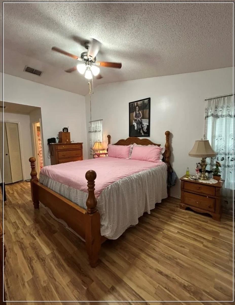 10103 Chesham Dr Property Photo 6