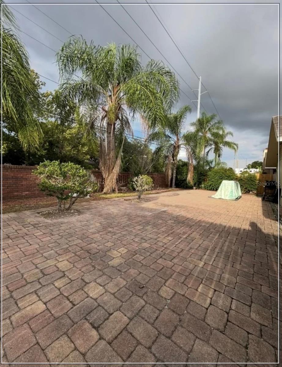 10103 Chesham Dr Property Photo 18