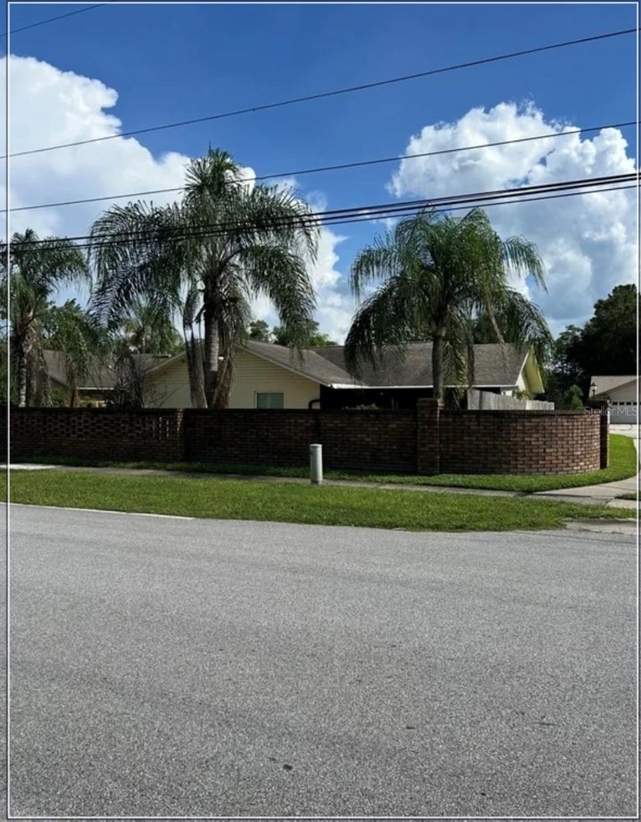 10103 Chesham Dr Property Photo 19