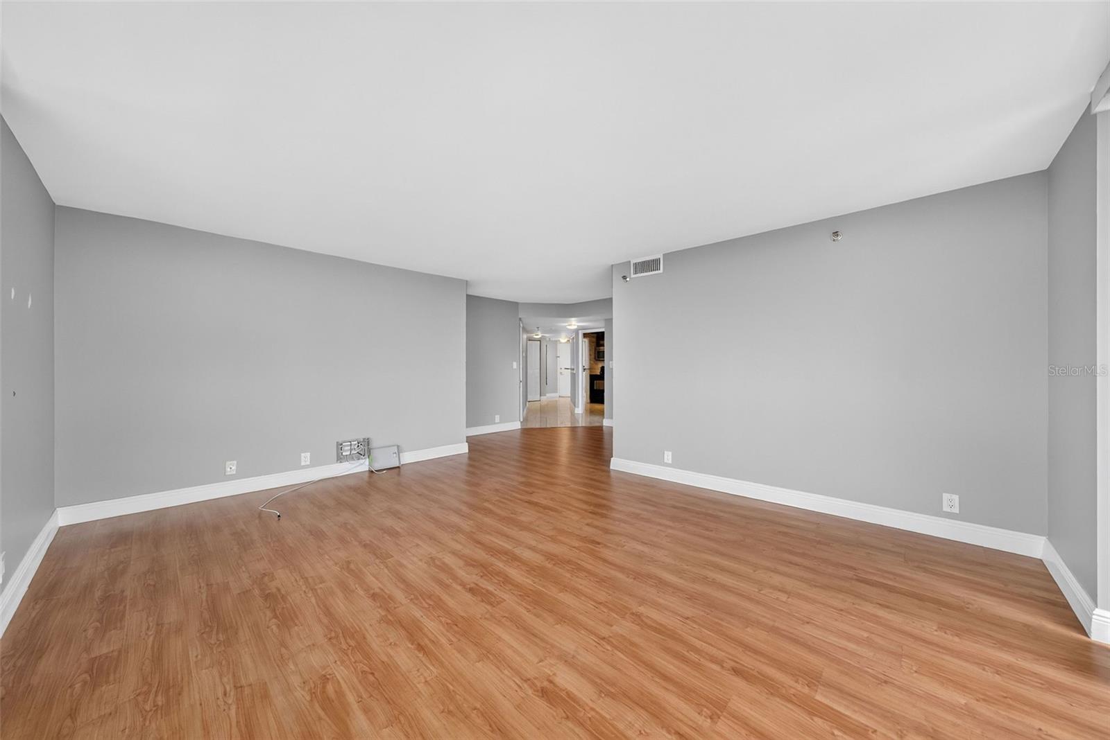 400 E Colonial Dr #1604 Property Photo 4