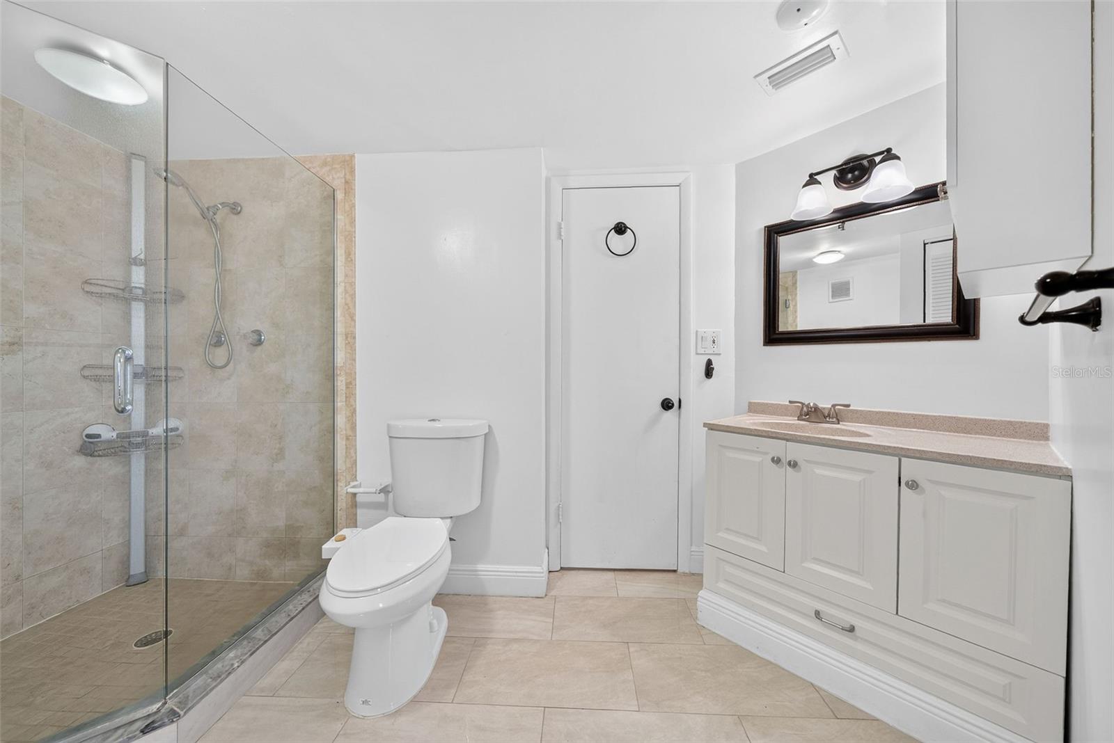 400 E Colonial Dr #1604 Property Photo 12