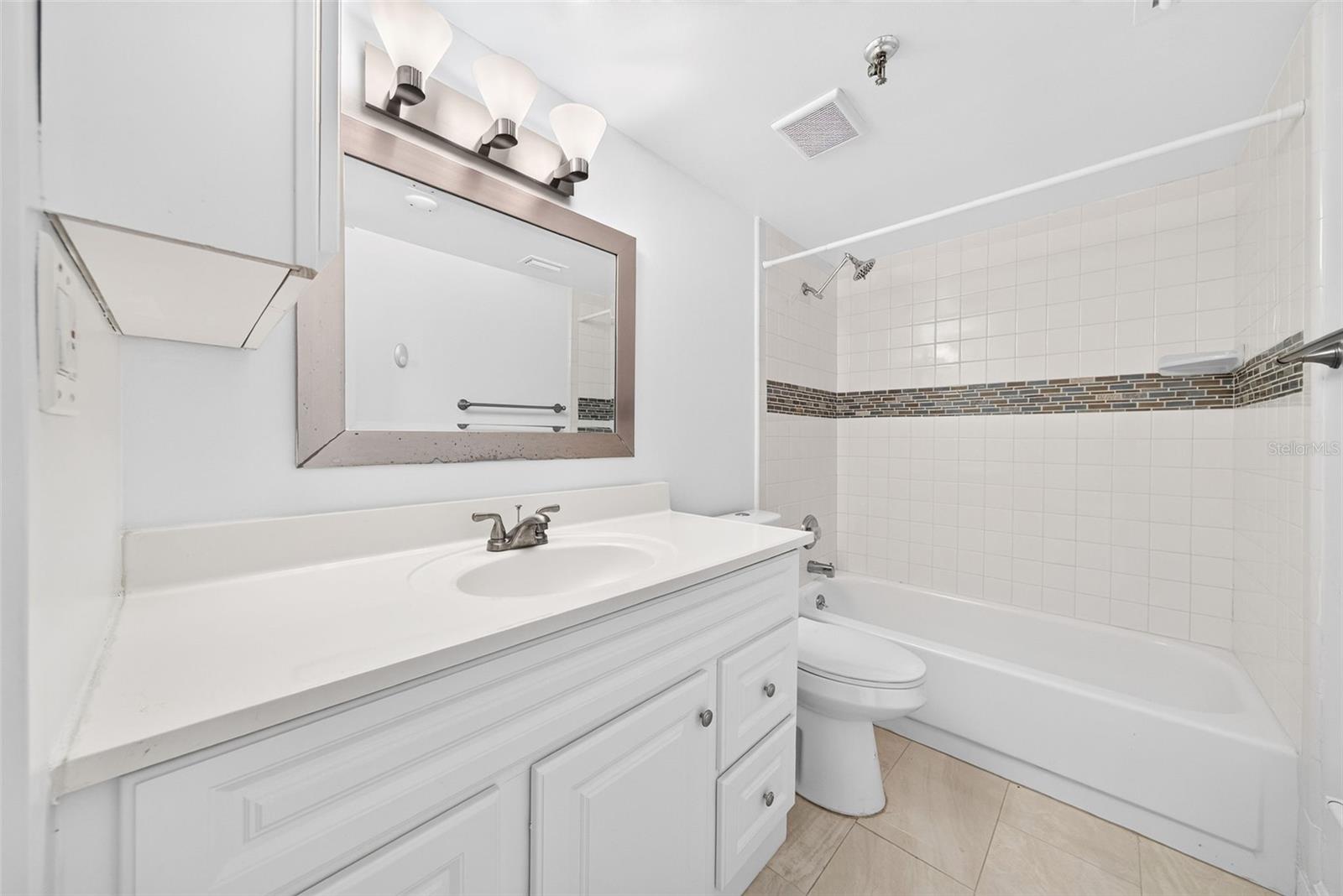 400 E Colonial Dr #1604 Property Photo 14