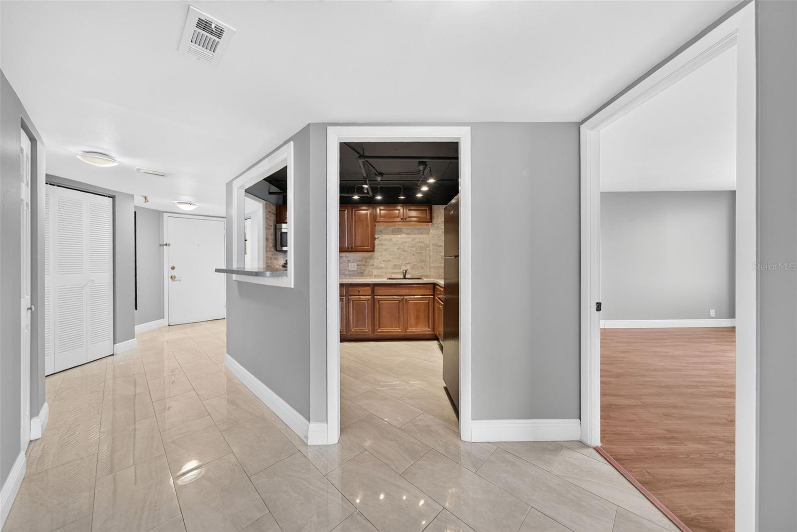 400 E Colonial Dr #1604 Property Photo 15
