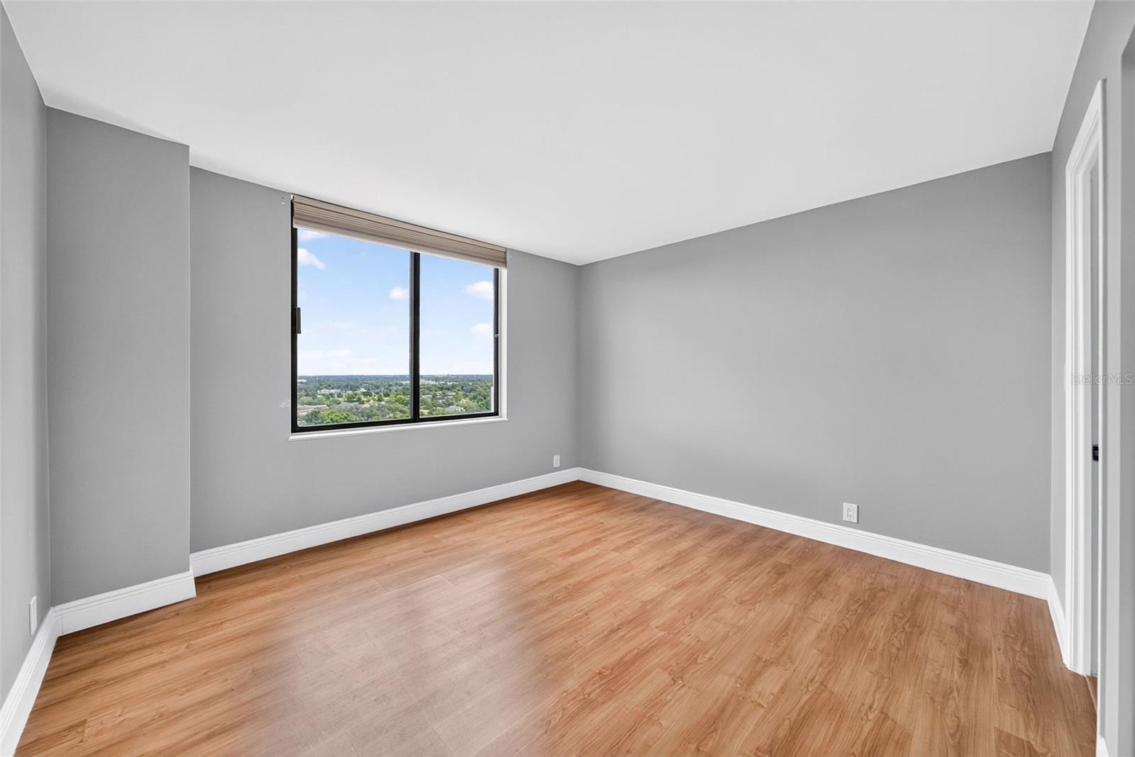 400 E Colonial Dr #1604 Property Photo 17