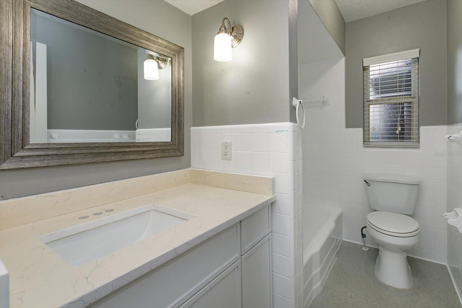 1060 Gregory Dr Property Photo 22