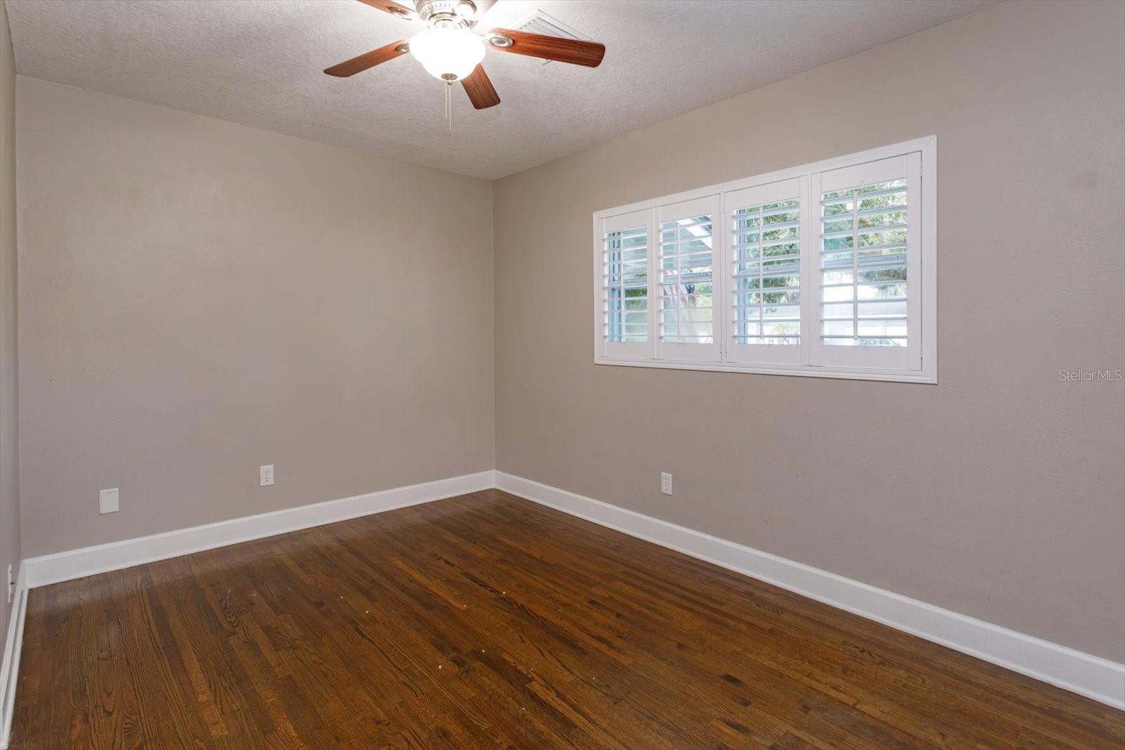 1060 Gregory Dr Property Photo 23