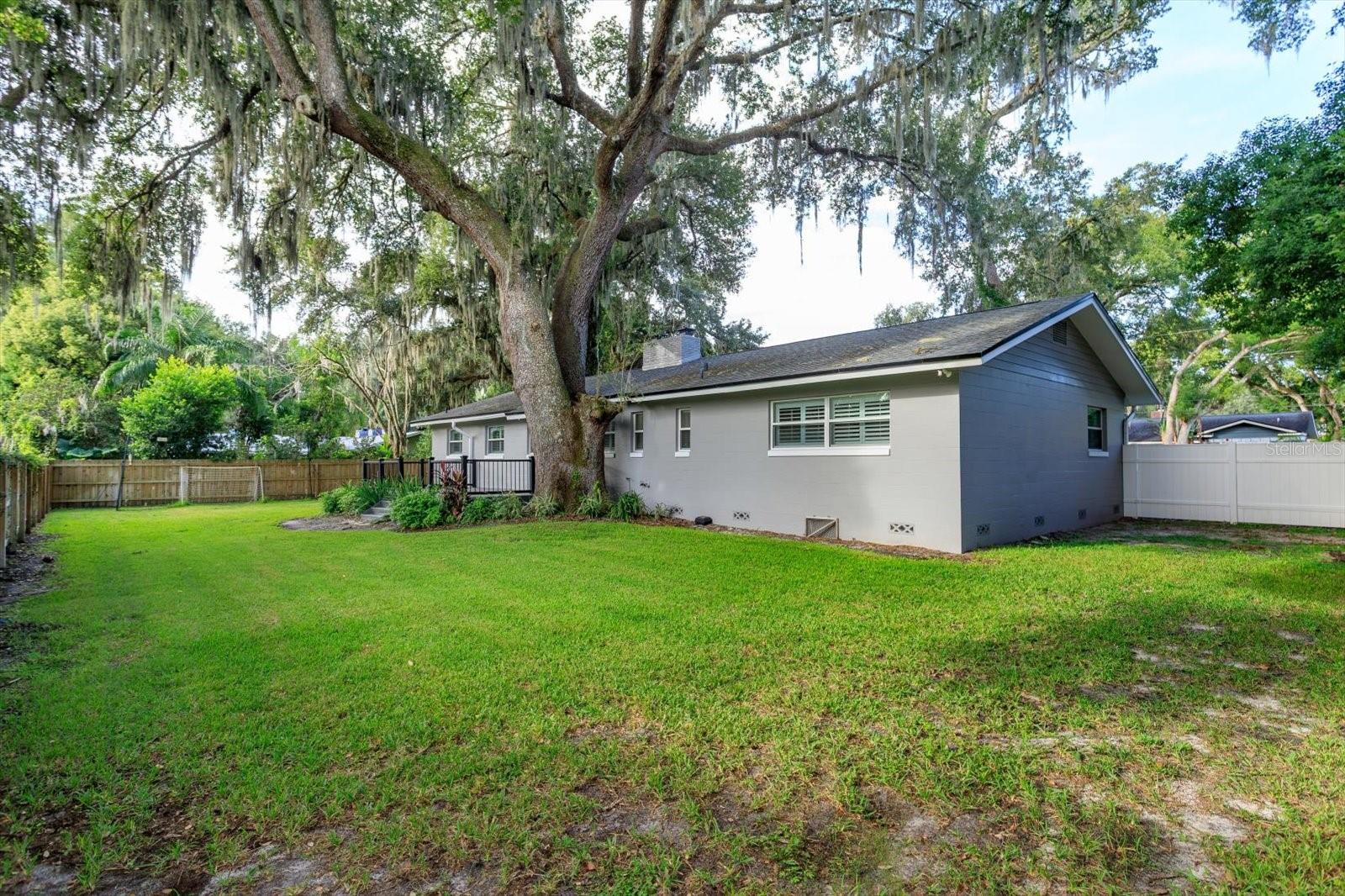 1060 Gregory Dr Property Photo 29